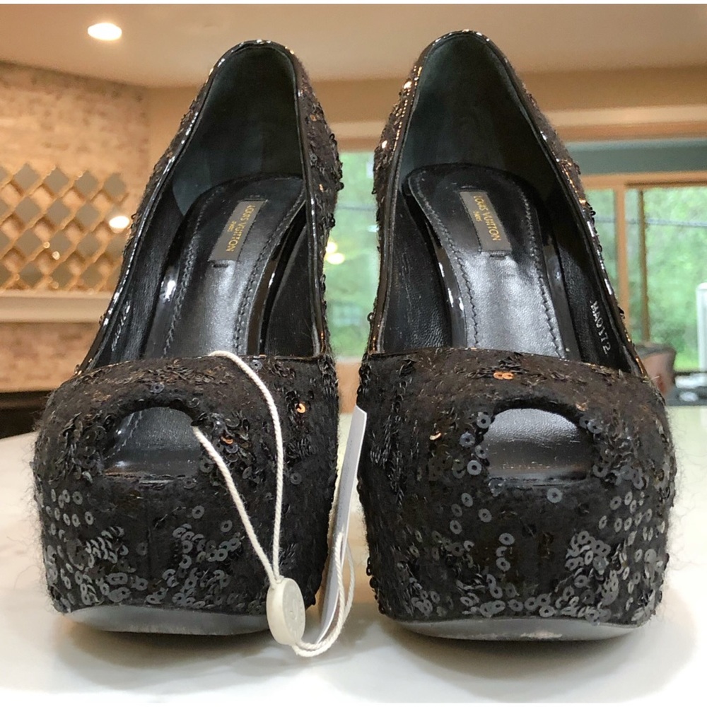 Louis Vuitton Black Sequin Oh Really Lock Pumps 38 - Picture 4 of 15
